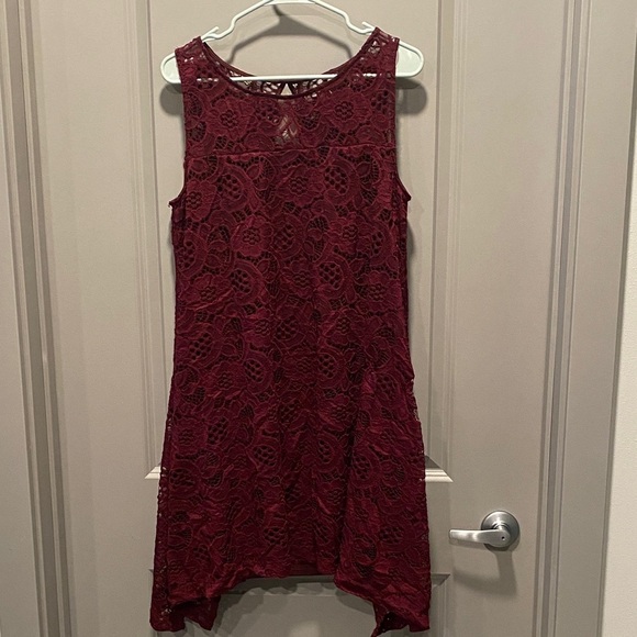 Robbie Bee Dresses & Skirts - Robbie Bee Asymmetrical Lace Dress - Deep Red Size 16